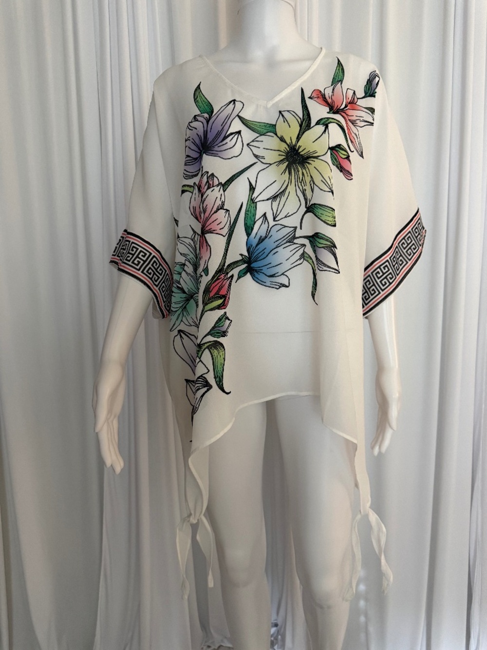 Colleen Lopez Sheer Floral Poncho Tunic Top Ivory M NWOT Boho Resort